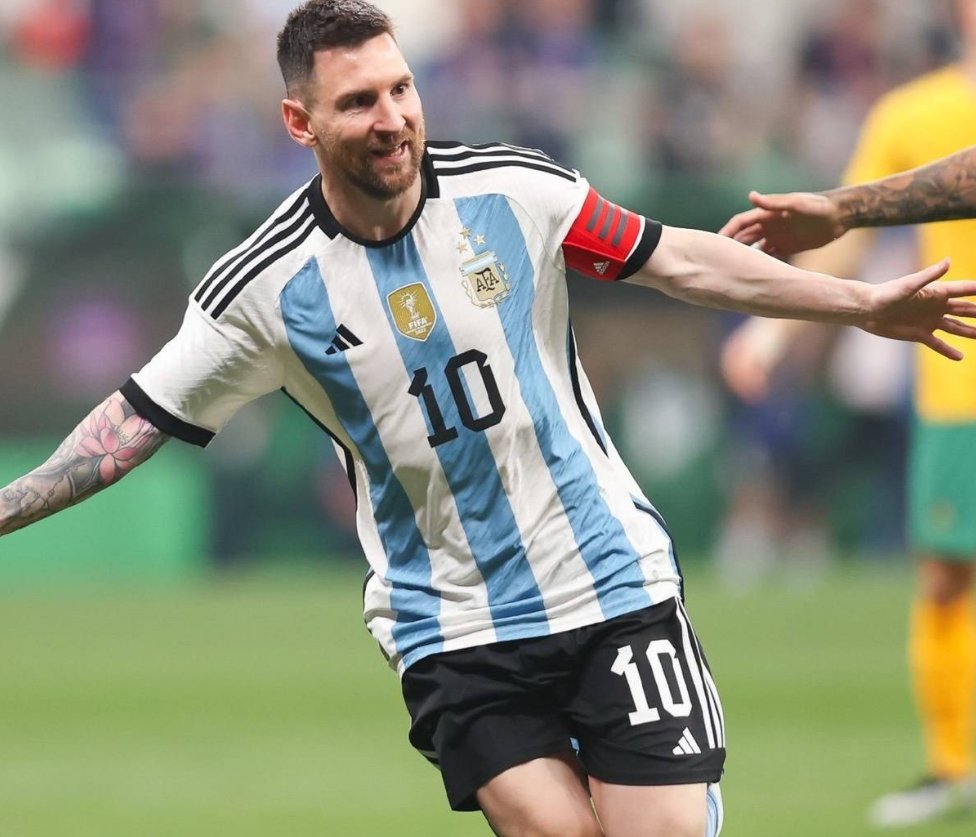 关于拜仁慕尼黑获得德国顶级联赛冠军的信息 关于拜仁慕尼黑获得德国顶级联赛冠军的信息