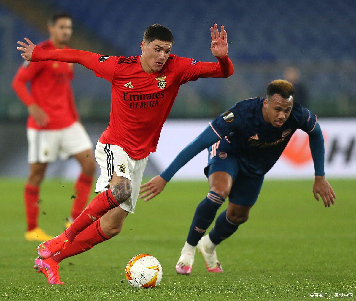 冲击联赛冠军的球队表现出色！的简单介绍