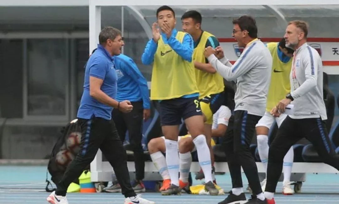 包含广州富力客场不敌北京人和,连败呼唤转机的词条 包含广州富力客场不敌北京人和,连败呼唤转机的词条