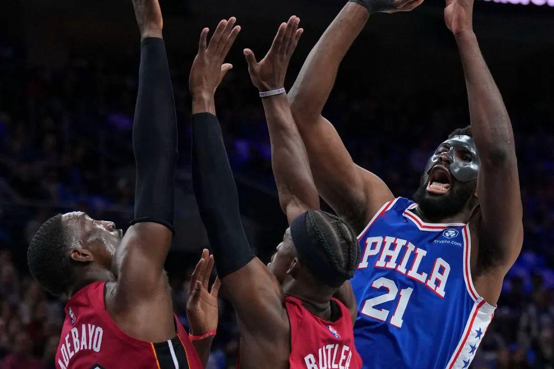 76人逆袭猛龙,东部半决赛扳回一城的简单介绍 76人逆袭猛龙,东部半决赛扳回一城的简单介绍