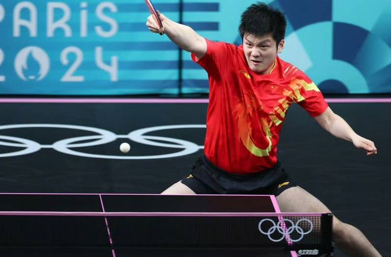 一场激动人心的球赛,场面惊险刺激,谁能尽享胜利果实? 一场激动人心的球赛,场面惊险刺激,谁能尽享胜利果实?