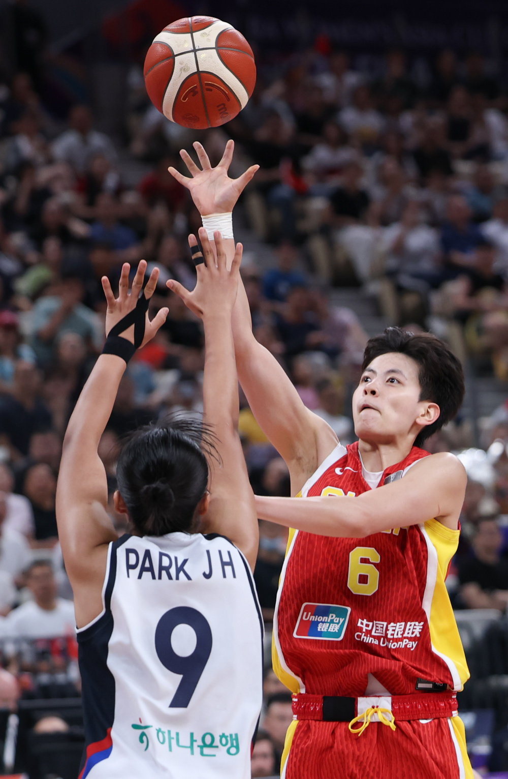 关于亚洲篮球锦标赛角逐胜负,动作风格各异的信息 关于亚洲篮球锦标赛角逐胜负,动作风格各异的信息