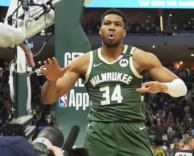 雄鹿未能完成大逆转,全明星球员表现出色无悔败绩的简单介绍 雄鹿未能完成大逆转,全明星球员表现出色无悔败绩的简单介绍